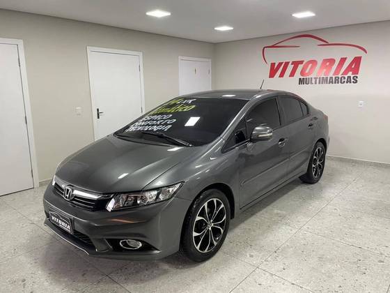 HONDA CIVIC 1.8 LXS 16V FLEX 4P AUTOMÁTICO